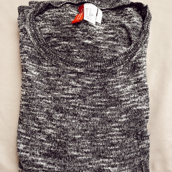 H&M sweater - Picture 2 of 2